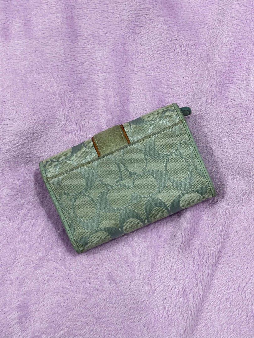 Orig Vintage Coach Wallet💳 (Category: Wallets & Card holders) located in Manila. Submitted by anneprlvdbgs (Listing ID 1460782820, Image 2). Description: Sa mga naghahanap ng coaching wallet jan iget nyo tu🤗 Orig Coach Vintage Wallet🛍️✔️💳 📌 legit japan source 📌with flaws, sign of usage only 📌 ACTUAL PHOTO POSTED. What you see is exactly what you get. MOP: GCASH, Maribank & BDO QR MOD: Same day delivery if lalamove 📍 Makati.