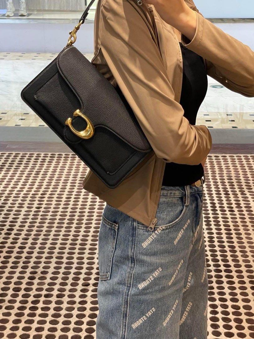 💯ORIGINAL COACH TABBY 26 BLACK PEBBLED LEATHER (Category: Shoulder Bags) located in Quezon City. Submitted by ashongsstore (Listing ID 1460721475, Image 3). Description: Super Sale ✨ COACH TABBY 26 — PEBBLED LEATHER ✨ A true Coach classic that deserves a spot in every bag collection. 👜🤎 Available in BLACK 🖤 & MAPLE 🍁 — two timeless shades that are so easy to style! The Tabby 26 gives you that perfect combination of structured elegance + ever