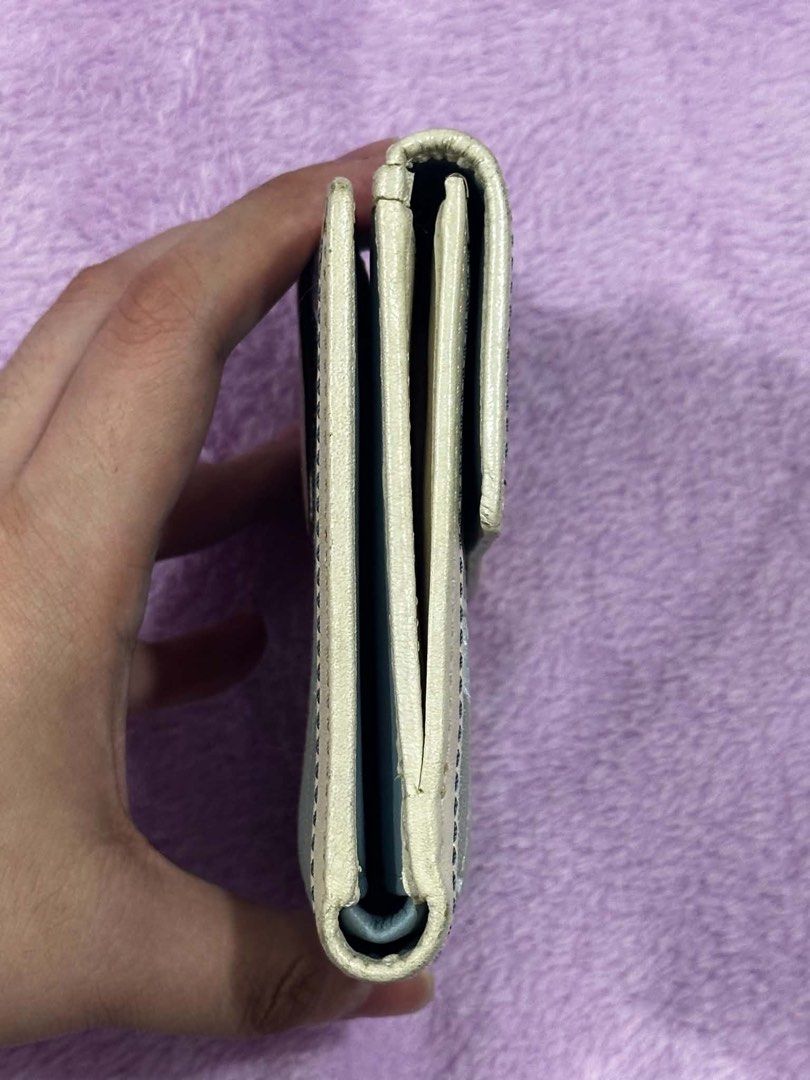 Original Vintage Coach Wallet💳 (Category: Wallets & Card holders) located in Manila. Submitted by anneprlvdbgs (Listing ID 1460773720, Image 2). Description: FOR SALE✔️ Orig Coach Wallet🛍️✔️💳 📌 legit japan source 🐻 2,180 only LP, first to pay 📌sign of usage only 📌 ACTUAL PHOTO POSTED. What you see is exactly what you get. MOP: GCASH, Maribank & BDO QR MOD: Same day delivery if lalamove 📍 Makati.