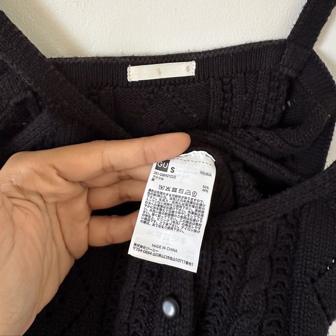 Original GU black knitted sleeveless top Small (Category: Sleeveless) located in Muntinlupa City. Submitted by loveontopsph (Listing ID 1460790489, Image 2). Description: Original GU black knitted sleeveless top Lightly used Small on tag Made in China Please manage expectation of preloved item/s PHP300.