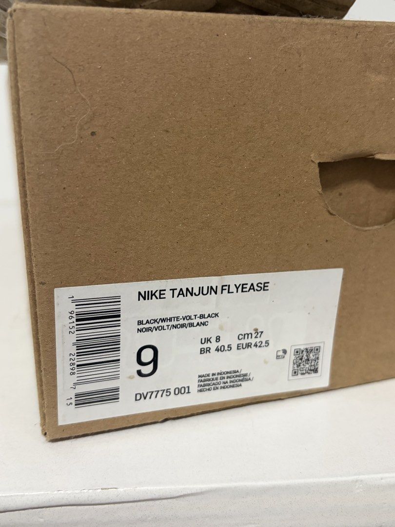 Original Nike Tanjun Flyease (Category: Casual Shoes) located in Pulilan. Submitted by markcrz_ (Listing ID 1460752172, Image 3). Description: Selling my Nike Tanjun with Box and Tag!.