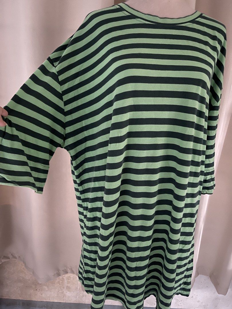 oversize tee/loose shirtdress (Category: Dresses) located in Cainta. Submitted by zlove111 (Listing ID 1460732807, Image 2). Description: - Casual long sleeve dress - Trendy green and black stripe pattern - Classic crew neck - Relaxed, comfy fit - Ideal for everyday wear - Versatile: wear alone or with leggings up to xxxl 28" 33".