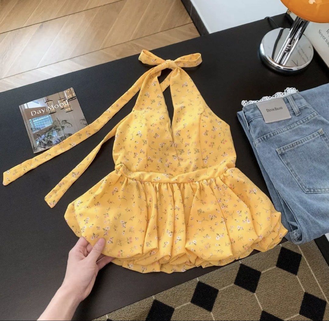 Padded Top✨ (Category: Others Tops) located in Tacloban City. Submitted by mcqshop (Listing ID 1460734518, Image 1). Description: 🌼 Yellow Floral Padded Halter Top Sweet and feminine yellow floral halter topfeaturing a flattering tie-neck design,built-in padding, and a flowy, feminine silhouette. Perfect to pair with jeans, skirts, or shorts for a cute summer look💛🌼 📌 Please note:Actual color may slightly vary from the photo due to lighting, 