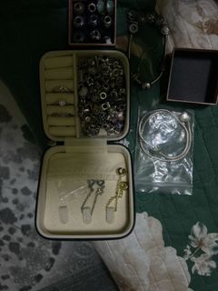 (Category: ) located in . Submitted by amishaamir15 (Listing ID 1460801335, Image 1). Description: .