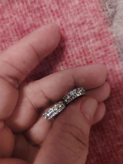 (Category: ) located in . Submitted by brandedbagspreloved (Listing ID 1460832564, Image 1). Description: .