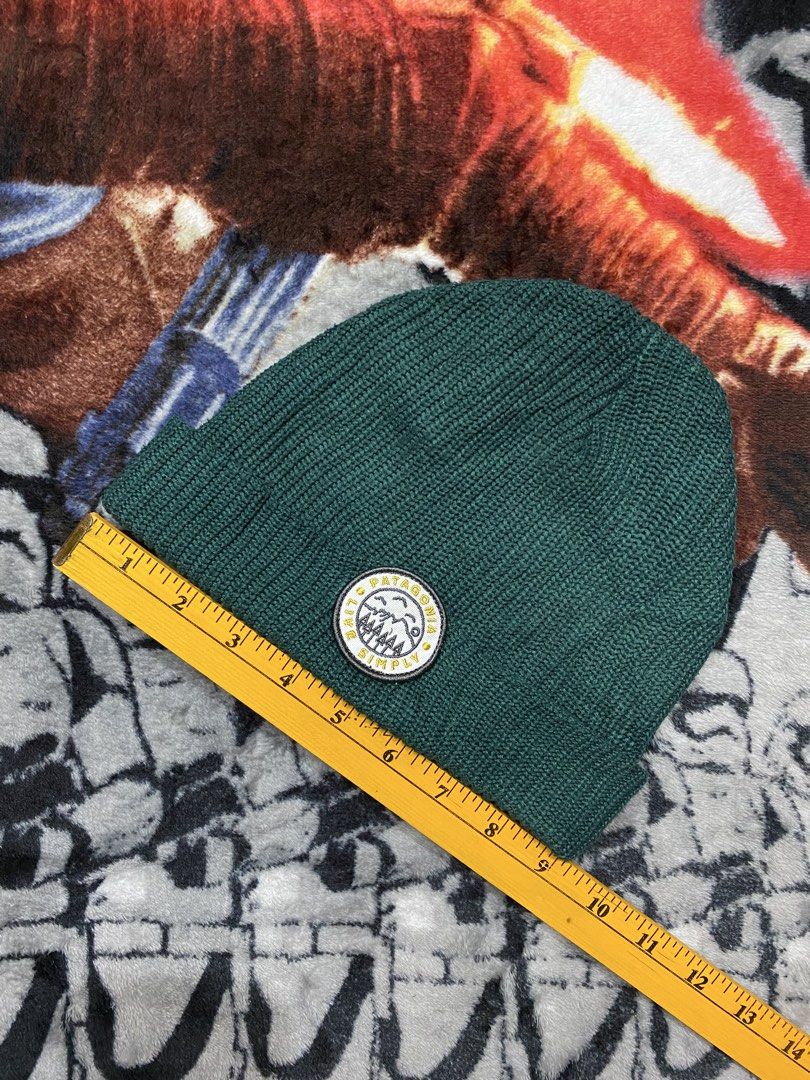 Patagonia,(Pinyon Green) Beanie hat (Category: Beanies) located in Cavite. Submitted by jc_thrift95 (Listing ID 1460794184, Image 2). Description: - a Patagonia Kids’ Logo Beanie (specifically featuring the “Live Simply Crest” patch in a Pinyon Green colorway. - Color rate 9/10 - Cut tag - See details picture for dimes..