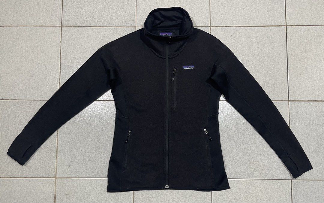 Patagonia Fleece Jacket (Category: Coats, Jackets and Outerwear) located in Mandaue City. Submitted by MJ_80 (Listing ID 1460818236, Image 1). Description: Womens Patagonia Fleece Jacket Black Color Small Dimes : 18.5 X 25 See photos for measurements Color rate & Condition : 9.8/10 Price: 1,650.