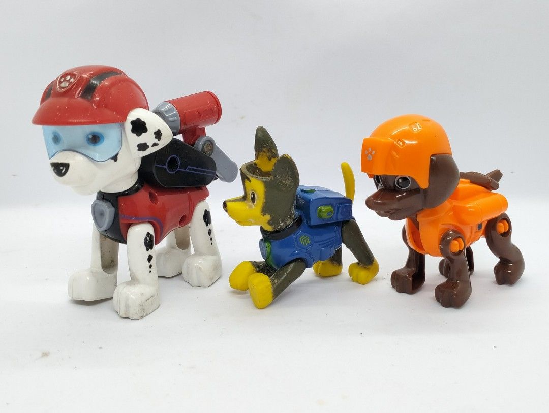 Paw Patrol Figures Set (Category: Figurines & Statues) located in Baguio. Submitted by toys_of_yesteryear (Listing ID 1460738266, Image 2). Description: LOCATION: Baguio City PRICE: posted + sf DESCRIPTION: 👉 No markings Paw Patrol Figure Set 3 x plastic figure 2 x rubber figure CONDITION: 👉 Used 👉 flaw: Blue dog missing hat 👉 Item description is subjective so buyers are encouraged to rely on their judgement based on the pictures posted befor