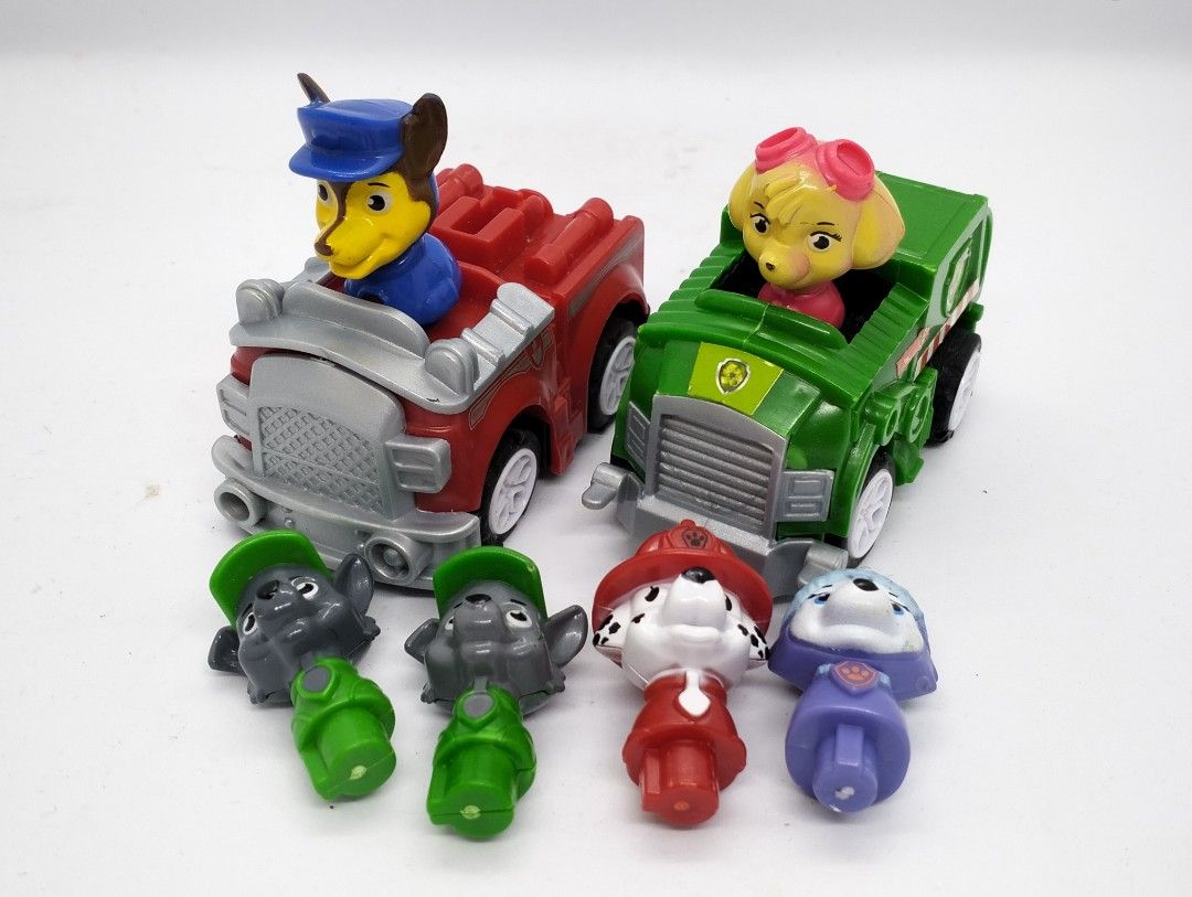 Paw Patrol Set (Category: Kids Toys) located in Baguio. Submitted by toys_of_yesteryear (Listing ID 1460737873, Image 1). Description: LOCATION: Baguio City PRICE: posted + sf DESCRIPTION: 👉 No markings Paw Patrol set - 2 x car - 6 x mini figures Detachable & interchangeable mini figures. Hard plastic material. Car suze is approx 3.5 inches long. CONDITION: 👉 Used, no flaws 👉 Item description is subjective so buyers are encouraged to rely on t