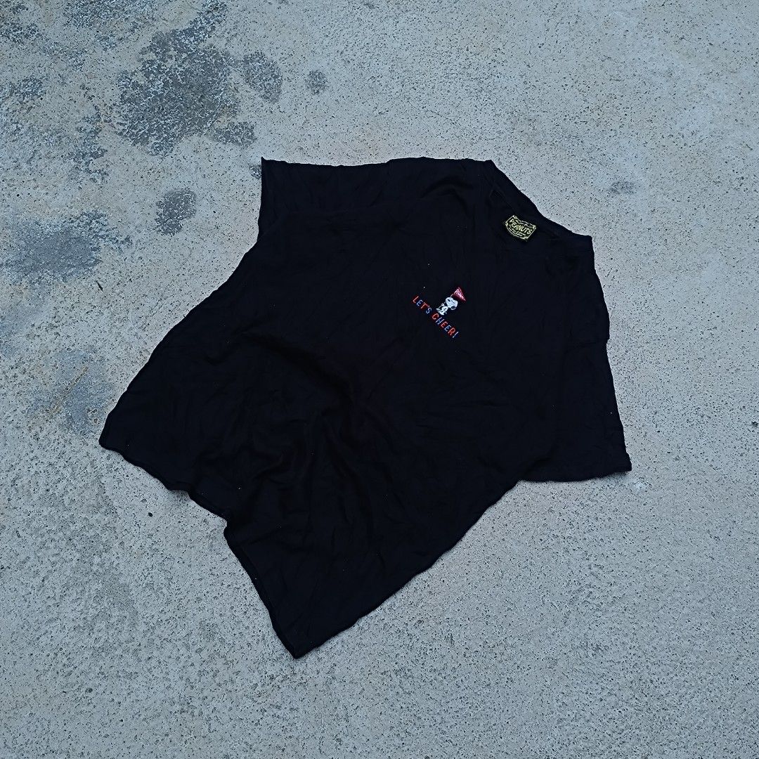 Peanuts Embroidered Snoopy Tee (Category: Tshirts & Polo Shirts ) located in Ozamiz City. Submitted by tby_thrfts (Listing ID 1460835596, Image 1). Description: .
