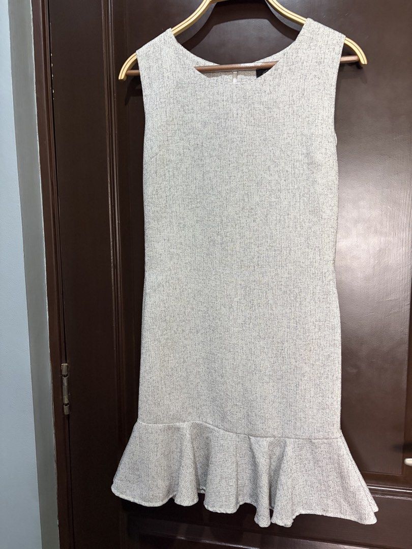 Peplum dress (Category: Dresses) located in Manila. Submitted by urbanwear (Listing ID 1460838382, Image 1). Description: .