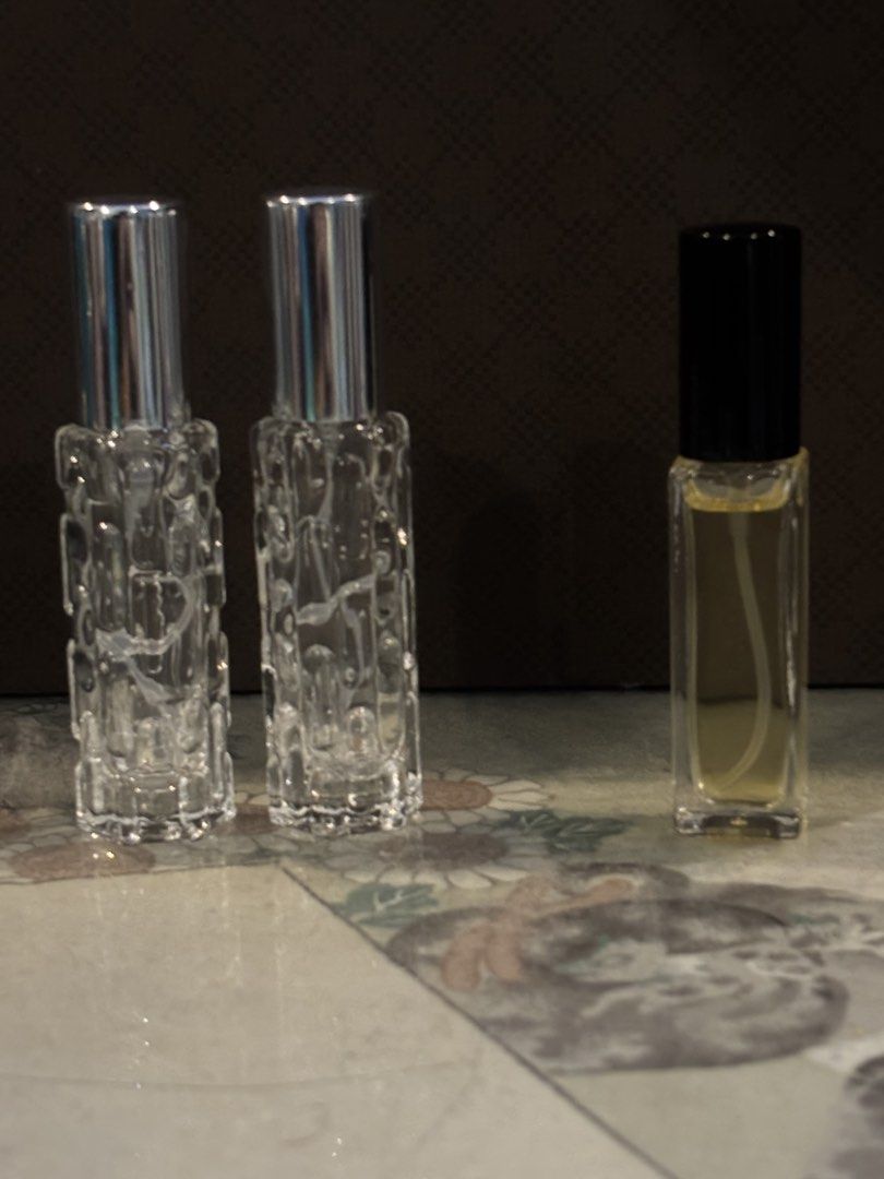 Perfume 30ml decant for 1k (Category: Fragrance & Deodorants) located in Makati City. Submitted by edt2022 (Listing ID 1460908427, Image 2). Description: Decant only, all authentic from my personal collection. Can do meet up vito cruz/one ayala..