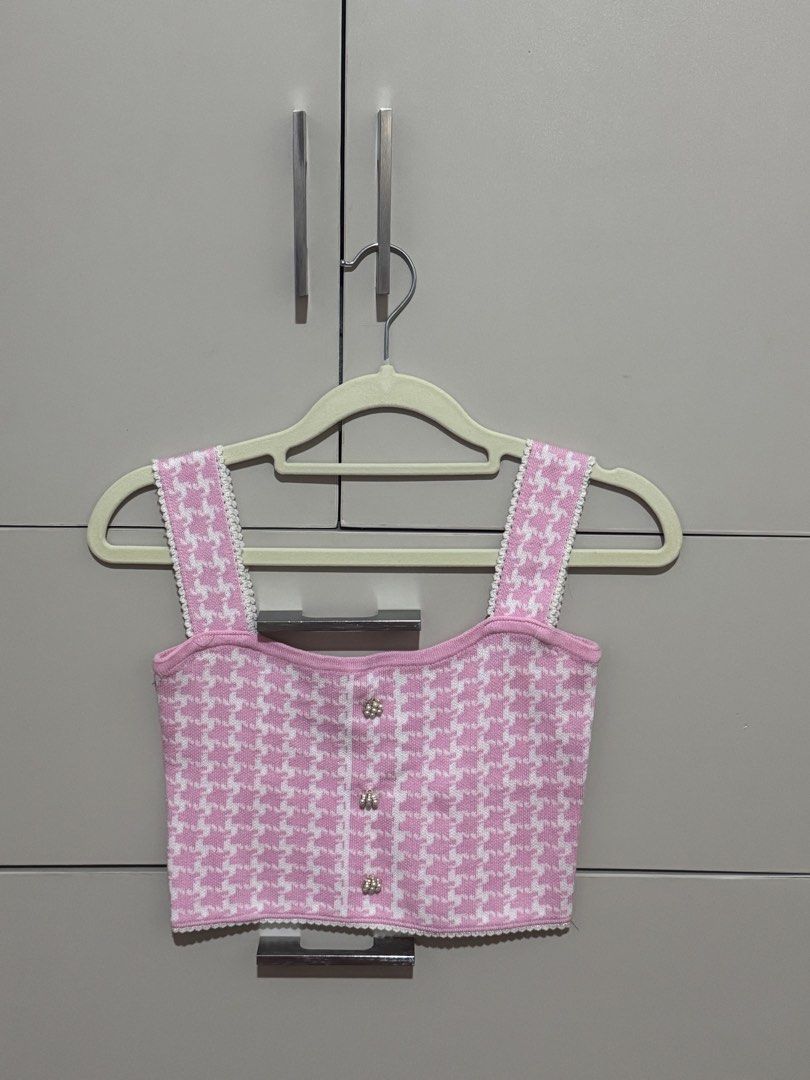 Pink Houndstooth Knit Crop Top with Buttons (Category: Blouses) located in Antipolo. Submitted by nyeahsells (Listing ID 1460784949, Image 1). Description: Pre-loved Size: S Color: Pink Flaw: None RFS: decluttering Swipe photos to see more details about the item. Disclaimer: - All sales final (NO RETURN, NO EXCHANGE) - Our shop will not be liable for any damages due to mishandling by the courier - Please manage expectations - First to pay gets th