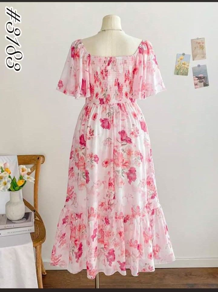 Pink Maxi Dress (Category: Dresses) located in Manila. Submitted by nikita02_kara (Listing ID 1460841137, Image 2). Description: 📌Pink.Floral.Maxi dress garterized at the back.freesize.
