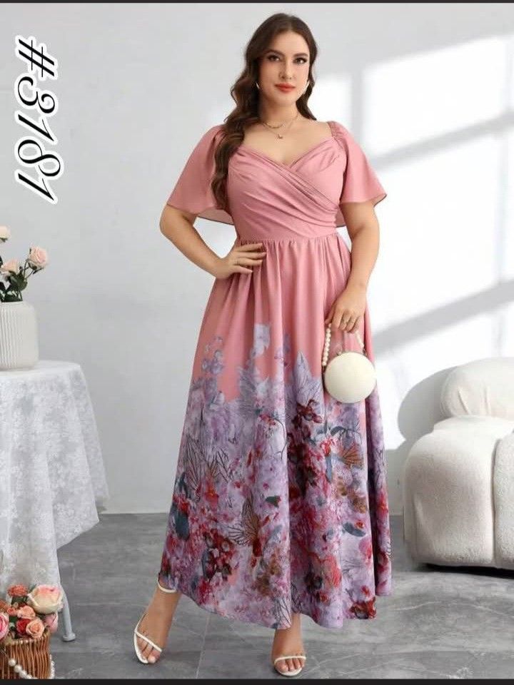 Pink Maxi Dress (Category: Dresses) located in Manila. Submitted by nikita02_kara (Listing ID 1460841137, Image 3). Description: 📌Pink.Floral.Maxi dress garterized at the back.freesize.