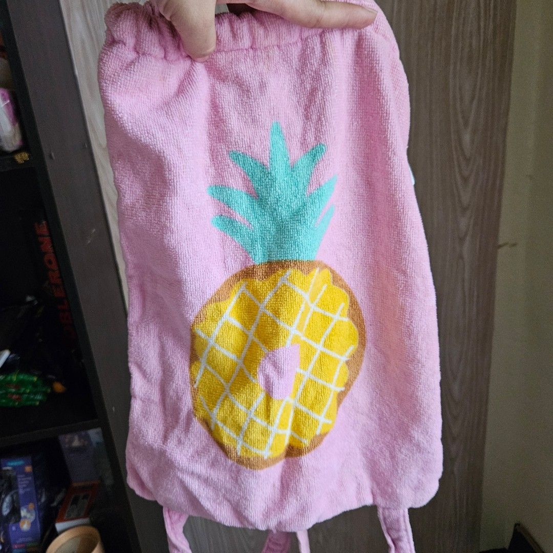 pink terry cloth drawstring towel backpack (Category: Backpacks) located in Digos. Submitted by marianfinds (Listing ID 1460780003, Image 1). Description: preloved item. Actual photos posted. Please check all photos and details carefully before purchasing. Minor signs of use may be present. 📌Please manage your expectations this is not brandnew Walk in buyers are always welcome!✨️ 📍Location: Lim extension,Digos City Davao Del Sur,beside the cami