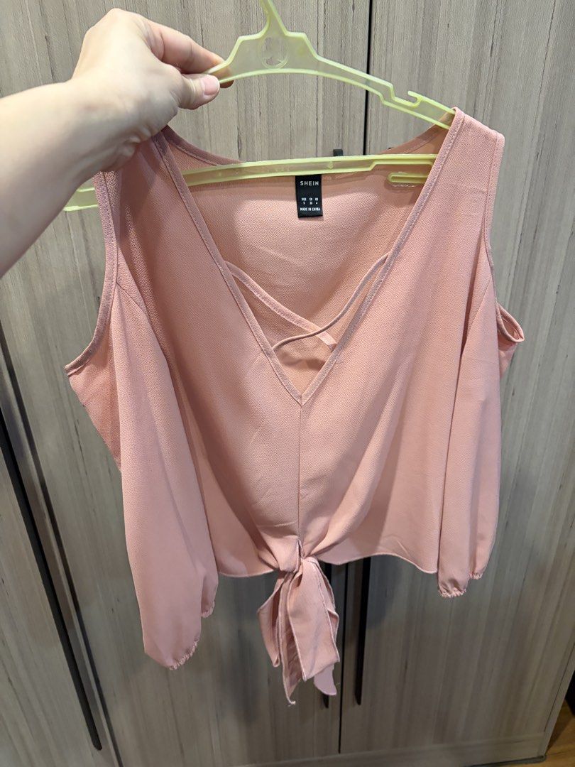 Pink top (Category: Others Tops) located in Quezon City. Submitted by chic_styleph (Listing ID 1460891910, Image 1). Description: .