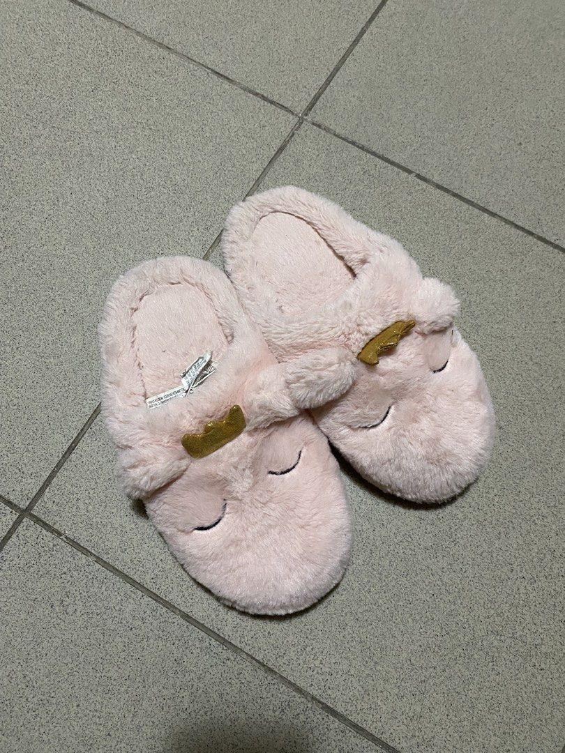 Pink Unicorn Indoor Slipper (Category: Slippers and slides) located in Dagupan City. Submitted by maryennie (Listing ID 1460853213, Image 2). Description: size 37.