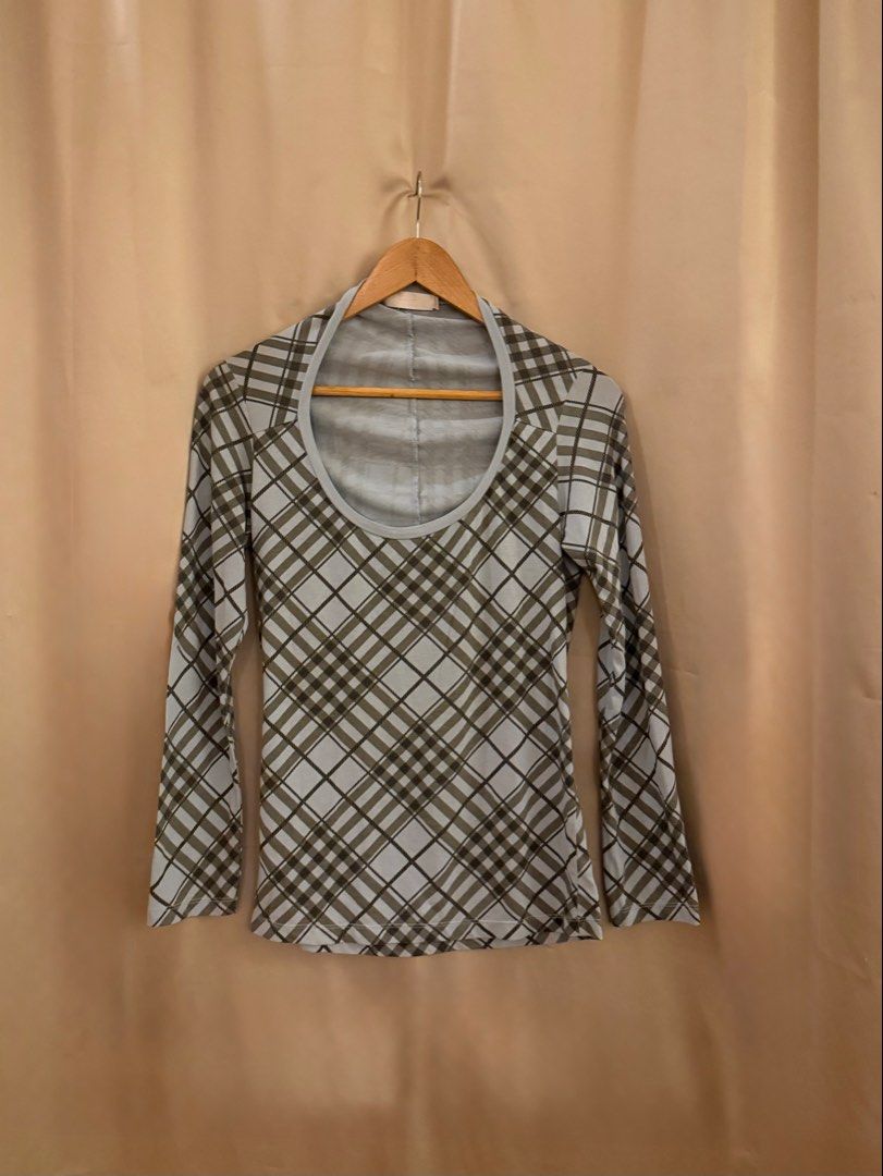 Plaid vintage blue top (Category: Blouses) located in Manila. Submitted by 414studio (Listing ID 1460897713, Image 1). Description: Medium.
