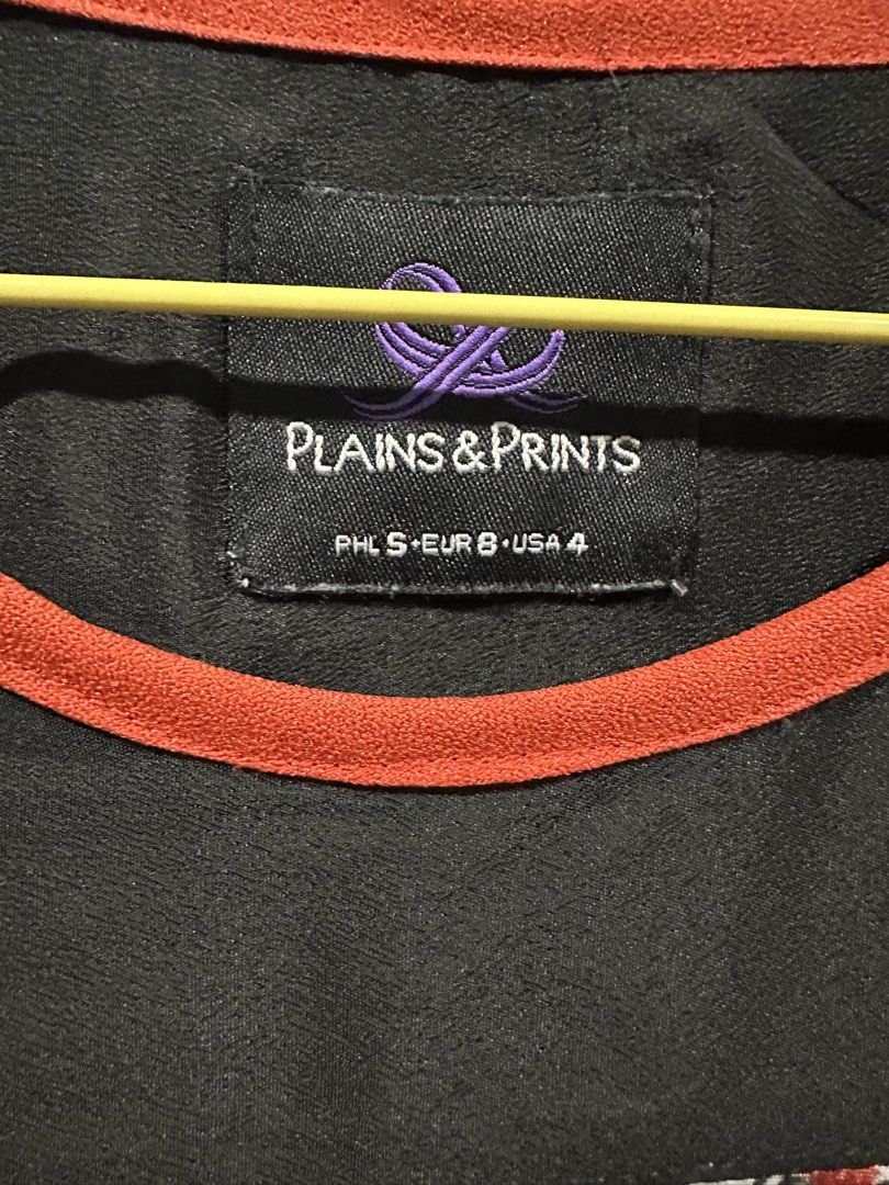 Plains and prints (Category: Blouses) located in Balagtas. Submitted by momandkidstuffph (Listing ID 1460761697, Image 2). Description: .