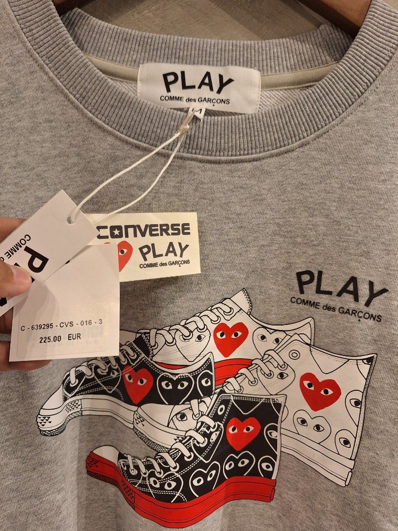 Play cdg x converse gray medium loosefit (Category: Coats, Jackets and Outerwear) located in Muntinlupa City. Submitted by kstefanomela14 (Listing ID 1460715816, Image 3). Description: brandnew legit play cdg x converse gray crewneck sweater medium - 23x27 loose fit cod cop lbc lalamove j&t.