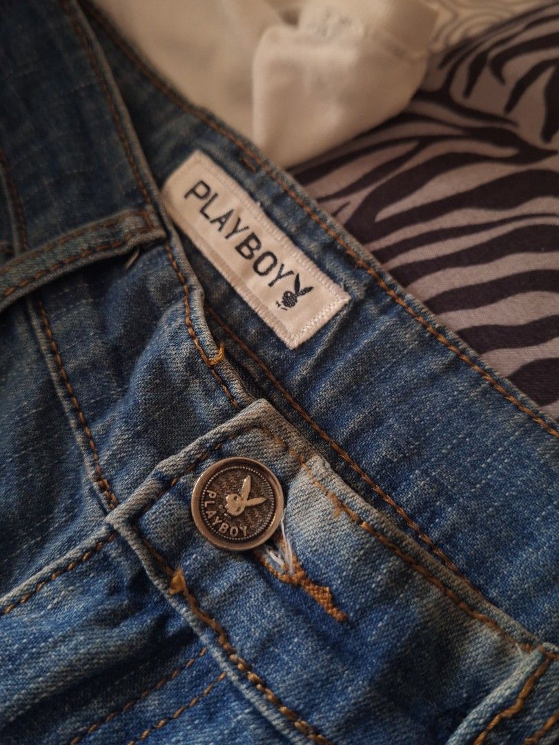 Playboy Blue Denim Jeans (Category: Jeans) located in Lucena. Submitted by punkghanistan (Listing ID 1460800540, Image 3). Description: W - 32 L - 41 dm for more details!.