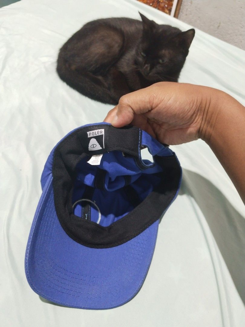 Poler dad hat (Category: Caps & Hats) located in Legazpi City. Submitted by genobecollectives (Listing ID 1460854688, Image 3). Description: Poler dadhat 500 + sf - Features: Adjustable strap at the back - very good condition -one size fits all.