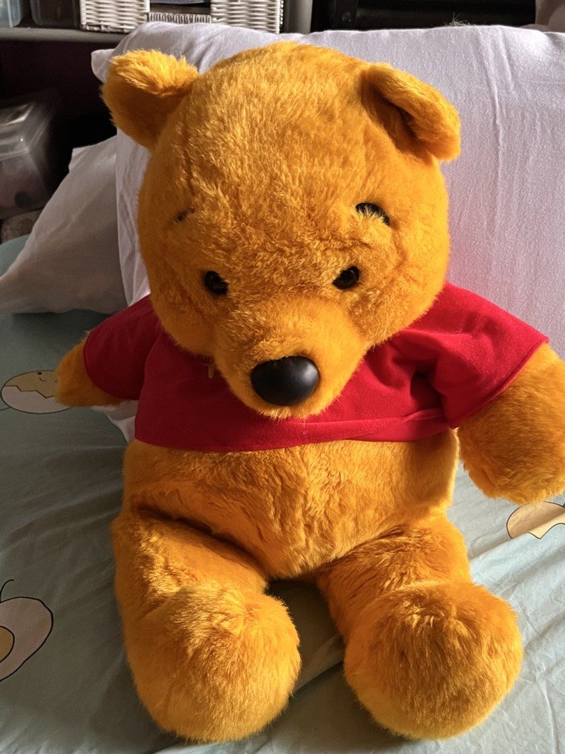 Pooh big mouth puppet #2 (Category: Plushies & Soft Toys) located in Paranaque City. Submitted by bonsaiart (Listing ID 1460783326, Image 1). Description: Good condition Bulky Huggable Mouth puppet 980+sf via GCASH or paymaya No to meetup No to cop / cod Shipping via j&t only No breaking of set or bundle.