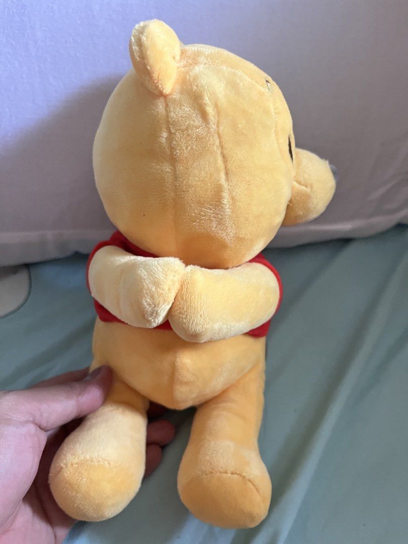 Pooh magnetic hands plush (Category: Plushies & Soft Toys) located in Paranaque City. Submitted by bonsaiart (Listing ID 1460814622, Image 2). Description: Pre owned Good condition 475+sf via GCASH or paymaya No to meetup No to cop / cod Shipping via j&t only No breaking of set or bundle.