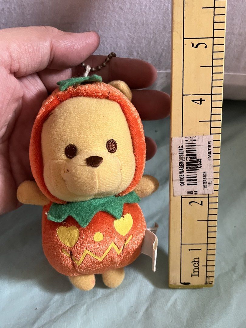 Pooh pumpkin bag charm #p17 (Category: Character Goods) located in Paranaque City. Submitted by bonsaiart (Listing ID 1460811866, Image 2). Description: Pre owned Good condition 385+sf via GCASH or paymaya No to meetup No to cop / cod Shipping via j&t only No breaking of set or bundle.