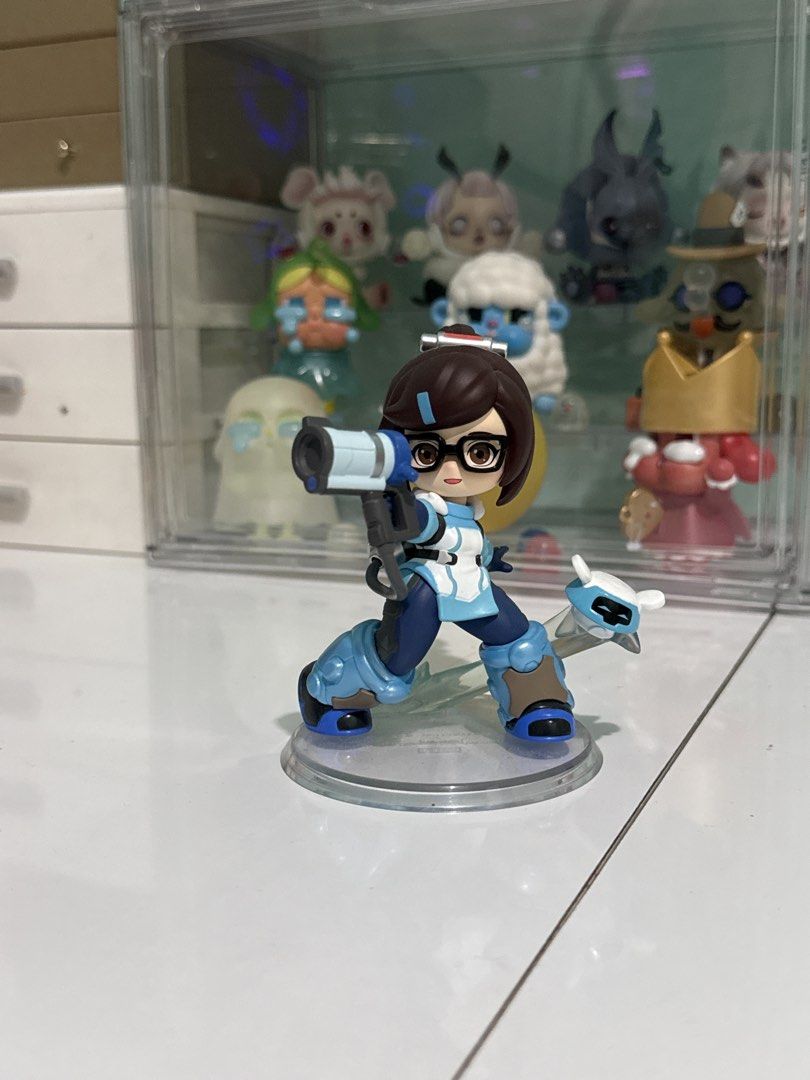 Popmart Overwatch Mei Figure (Category: Figurines & Statues) located in Quezon City. Submitted by shuks_9 (Listing ID 1460870994, Image 1). Description: - Mei action figure from Overwatch PopMart Collab - Comes with her Endothermic Blaster - Includes a clear display stand - Ideal for any Overwatch fan's collection - No Box No Card.