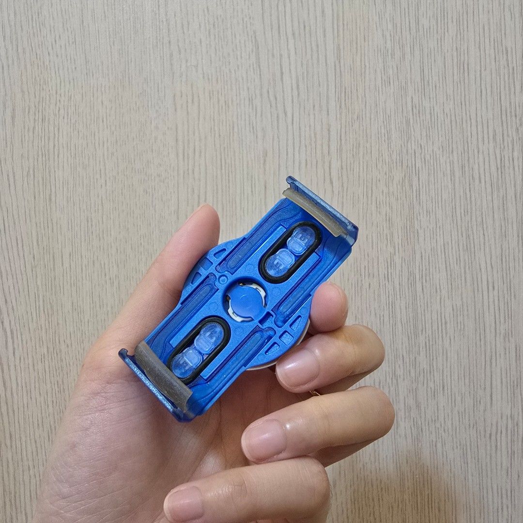 Popsocket Slide Stretch (Category: Other Mobile & Gadget Accessories) located in San Juan City. Submitted by jasonsshopee (Listing ID 1460903708, Image 2). Description: .