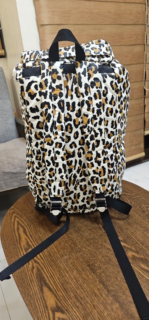 Porter Yoshida / Head Porter Rucksack (Category: Backpacks) located in Navotas City. Submitted by walburst (Listing ID 1460828223, Image 2). Description: Rare and discontinued (Archived) Authentic Head Porter LX Rucksack High Density Nylon Shell Cotton canvas lining Snow Leopard Collection Top load Made in Japan Excellent condition Nifco cord lock/ YKK zips / Selex Morita Ltd. snaps Leather Trims *minimal signs of usage *minor scuffs / scratches.