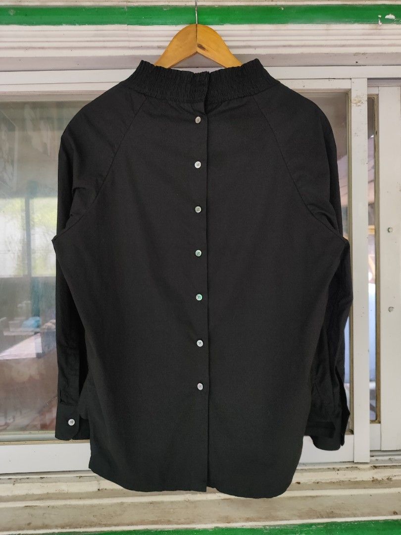 Prada Longsleeve (Category: Luxury Apparel) located in Bacolod City. Submitted by johnthrift (Listing ID 1460721127, Image 2). Description: Prada Longsleeve Complete Tags As New Condition Size 36 Black 21W 26/29L Dm me if youre interested.