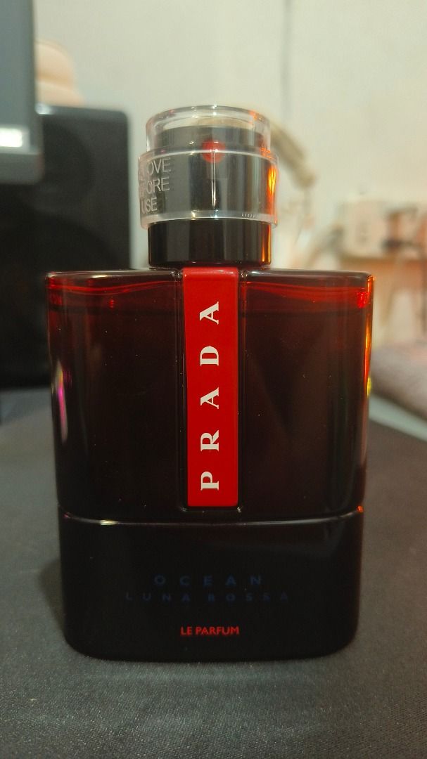Prada Luna Rossa Ocean Le Parfum 100ml Authentic | 90%+ Full (Category: Fragrance & Deodorants) located in Manila. Submitted by gentleforest-274a (Listing ID 1460760077, Image 1). Description: PRADA LUNA ROSSA OCEAN LE PARFUM 100ML Selling from my personal fragrance collection. Lightly used and still approximately 90%+ full. • Concentration: Le Parfum • Size: 100ml • Juice remaining: Approximately 90%+ • Condition: Lightly used; bottle and atomiz