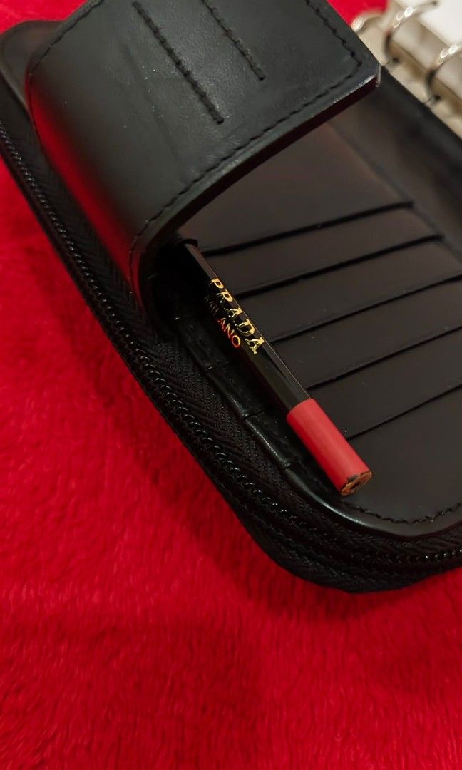 Prada planner (Category: Purses & Pouches) located in Quezon City. Submitted by dex.colletions (Listing ID 1460905830, Image 3). Description: authentic Prada Planner 3500 nego.