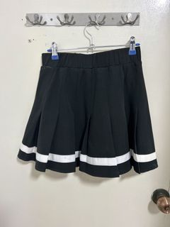 (Category: ) located in . Submitted by pre-loved_clothes (Listing ID 1460861703, Image 1). Description: .