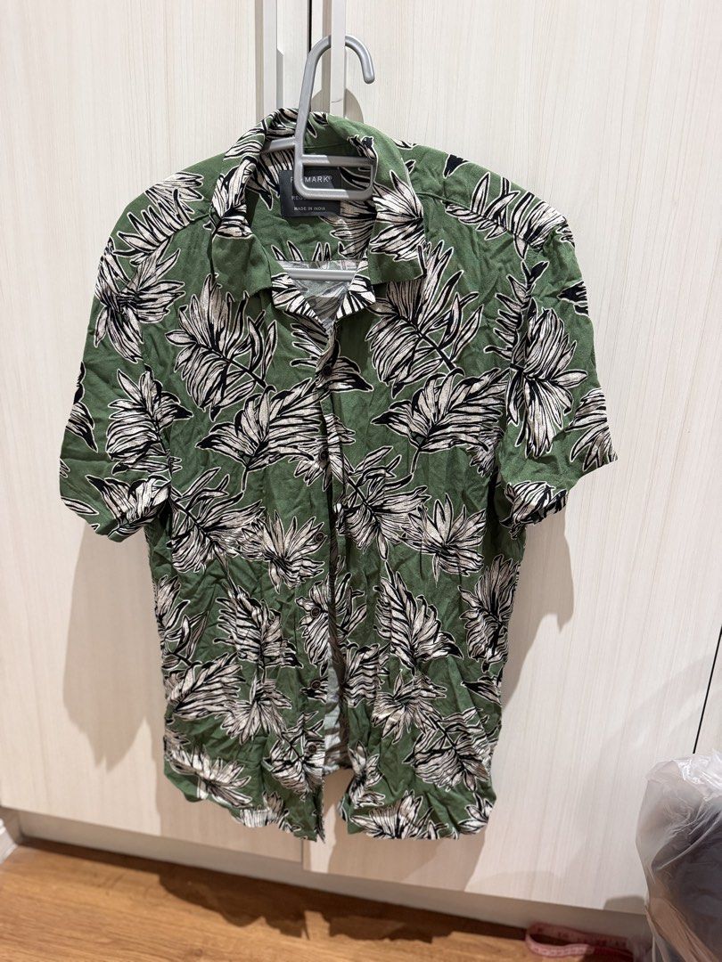 Primark Polo (Category: Formal Shirts) located in Manila. Submitted by alicson001 (Listing ID 1460865450, Image 1). Description: Small on tag Regular Fit.
