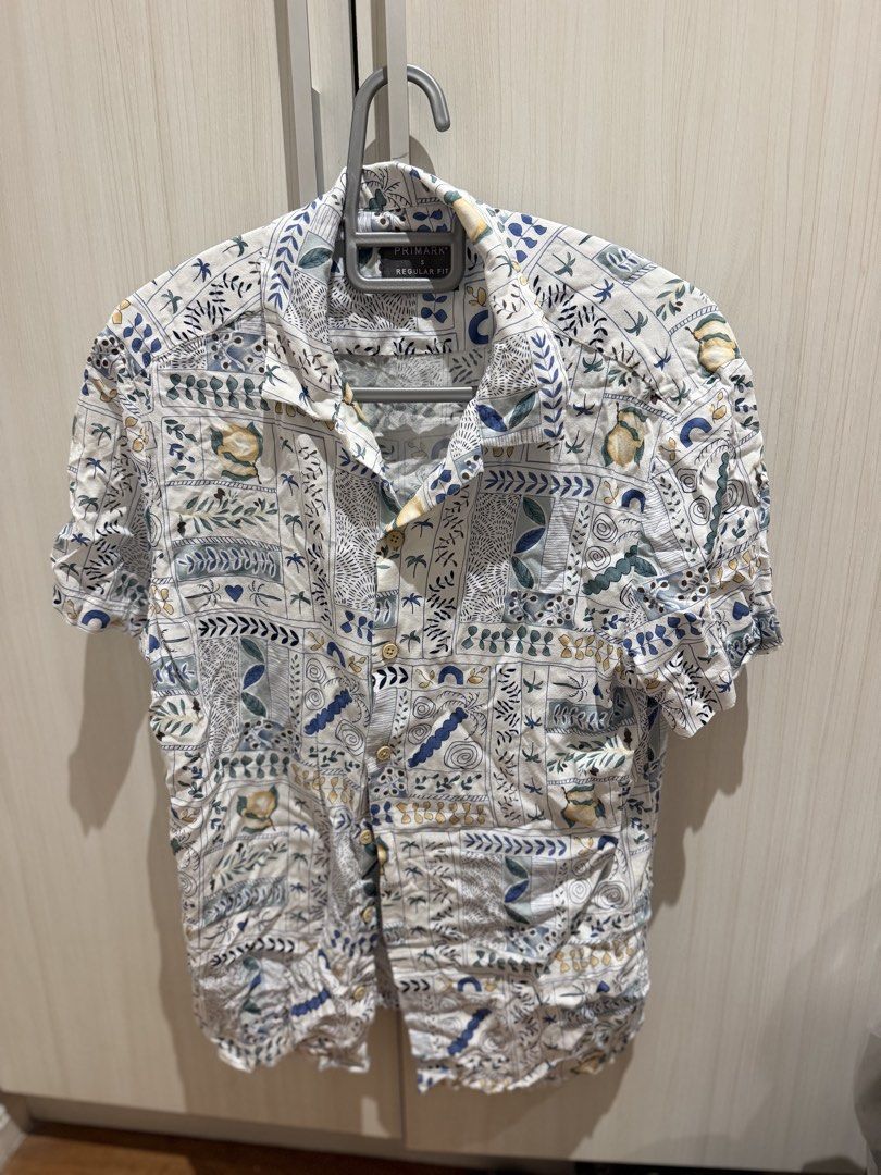 Primark Polo (Category: Formal Shirts) located in Manila. Submitted by alicson001 (Listing ID 1460865450, Image 2). Description: Small on tag Regular Fit.