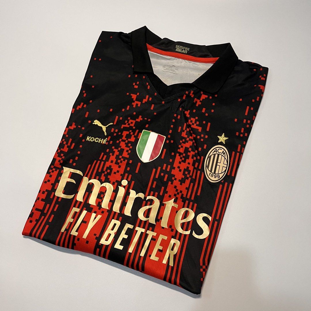 PUMA FLY EMIRATES SOCCER JERSEY (Category: Tshirts & Polo Shirts ) located in Argao. Submitted by rarecollective. (Listing ID 1460890444, Image 1). Description: PUMA FLY EMIRATES SOCCER JERSEY •Size: 4XL •📐: W24*L31 •Condition: Good Condition •Color rate: 9.8/10 •Issue: Stains need wash, Minimal Crack on backprint, Tear at the back of collar •Price: 649.00🏷️📨 No Cod Mop: Gcash 📍Mandaue city.