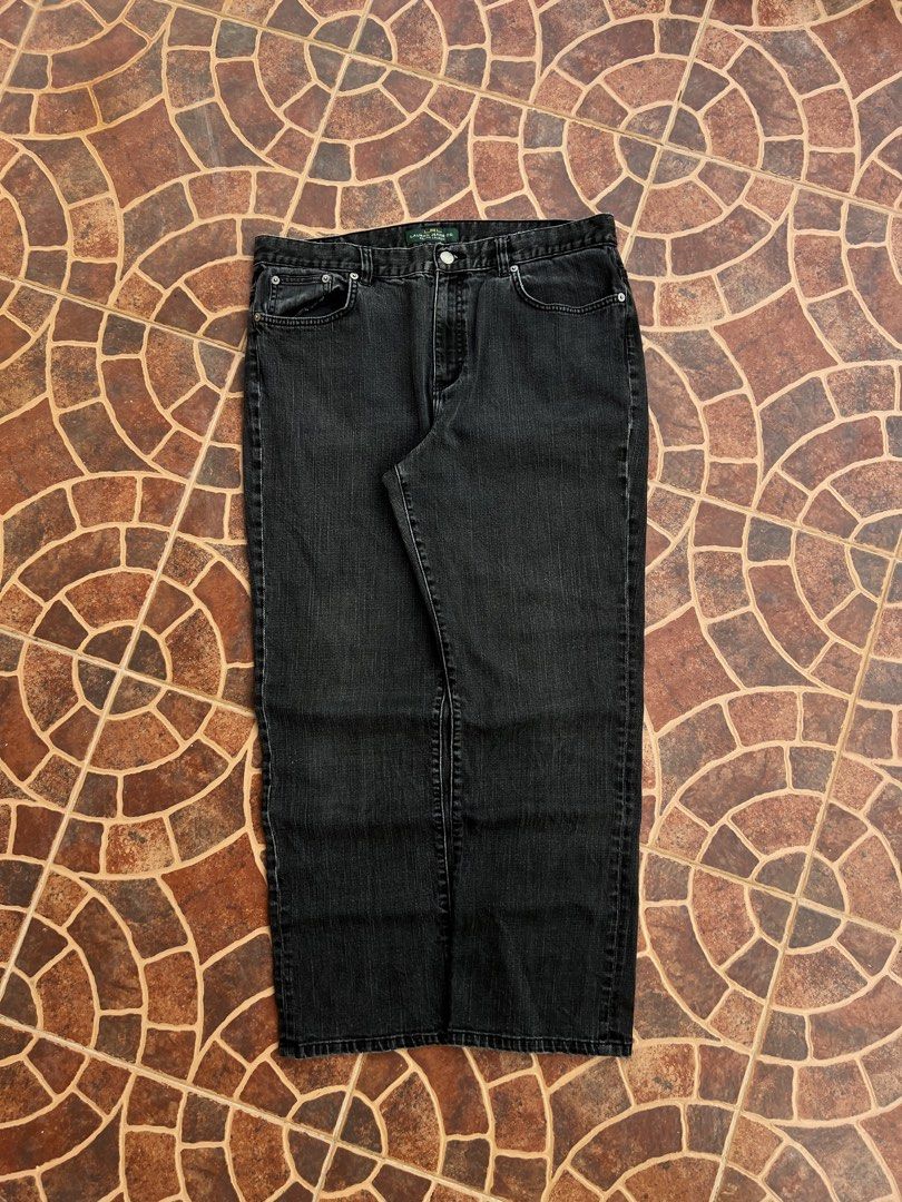 RALPH LAUREN PANTS (Category: Jeans) located in Batangas. Submitted by engr_thrift (Listing ID 1460864406, Image 2). Description: 📌 Ralph lauren black pants 📐Dimension ( Inches ) Width: 34 Length: 38 Hem: 8 Color rate: 9.5/10 Issue : none .