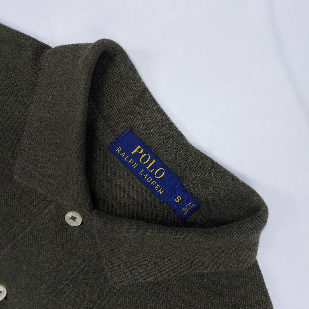 Ralph Lauren Poloshirt (Category: Tshirts & Polo Shirts ) located in Manila. Submitted by damitguy.ph (Listing ID 1460864323, Image 3). Description: Size: S Dimensions: 18.5 x 29.5(front) x 32(back) Condition: As new Issue: None.
