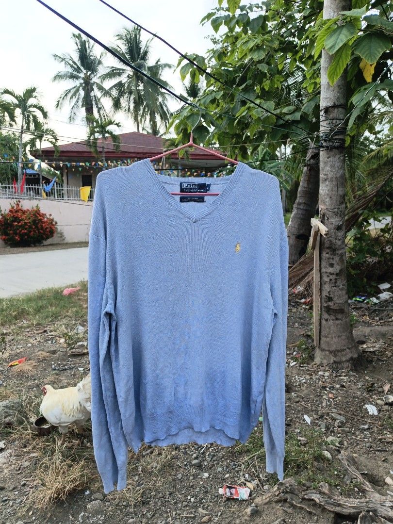 Ralph Lauren V neck cardigan (Category: Coats, Jackets and Outerwear) located in Nasipit. Submitted by zaynzdrip (Listing ID 1460827093, Image 1). Description: as new sana if walang issue sa neck tag pero pina repair kona 22 width by 26 ganda niyan mga boss😁.