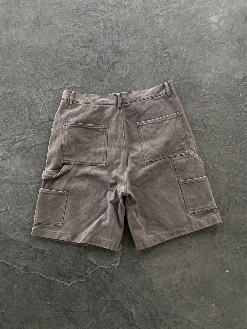 Random Carpenter jorts (Category: Shorts) located in Manila. Submitted by mr.daco (Listing ID 1460768366, Image 2). Description: Size:32 Need wash Issue:kita na sa pic.