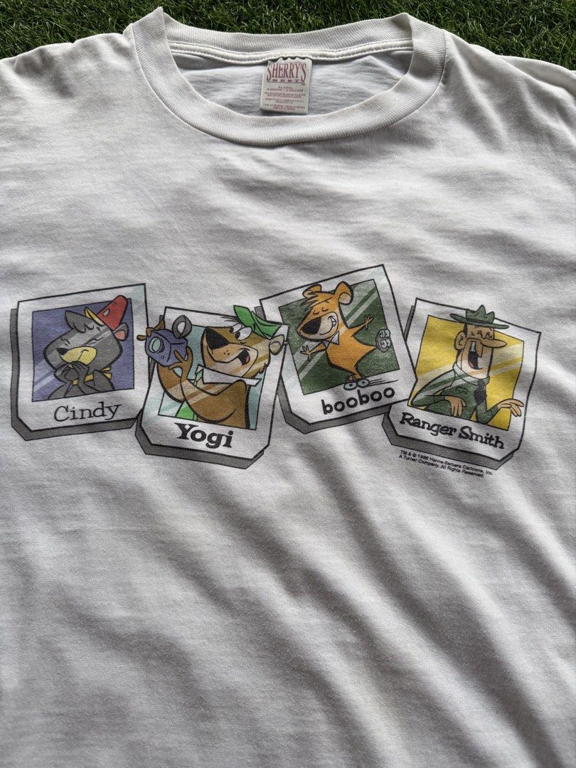 Rare Vintage Yogi Bear Main Cast (Category: Tshirts & Polo Shirts ) located in Makati City. Submitted by thethrilltofind (Listing ID 1460720442, Image 1). Description: Rare Vintage Yogi Bear Main Cast 1996 ©️ Hanna-Barbera Cartoons XL on tag 25x28.5 ₱4000 only.