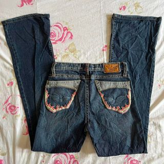 (Category: ) located in . Submitted by kd_thrift_shop (Listing ID 1460876329, Image 1). Description: .