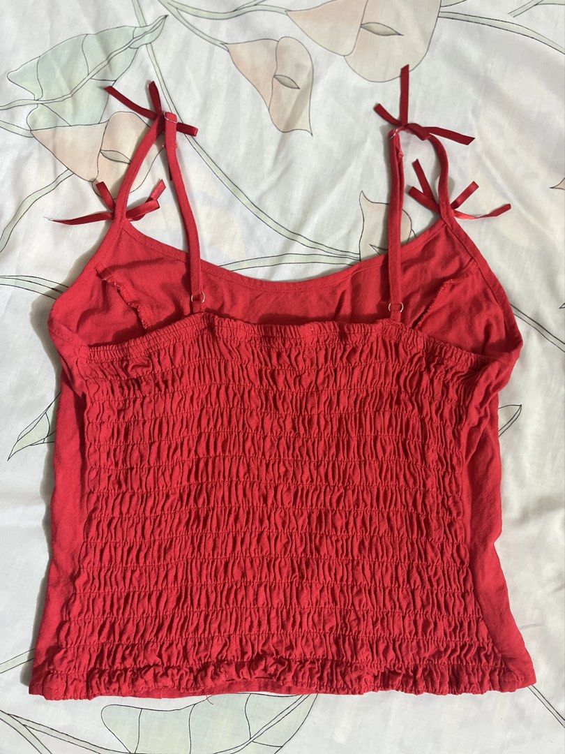 Red Cami Top (Category: Sleeveless) located in Manila. Submitted by dayclutter (Listing ID 1460873104, Image 2). Description: W15” L17” Adjustable straps.