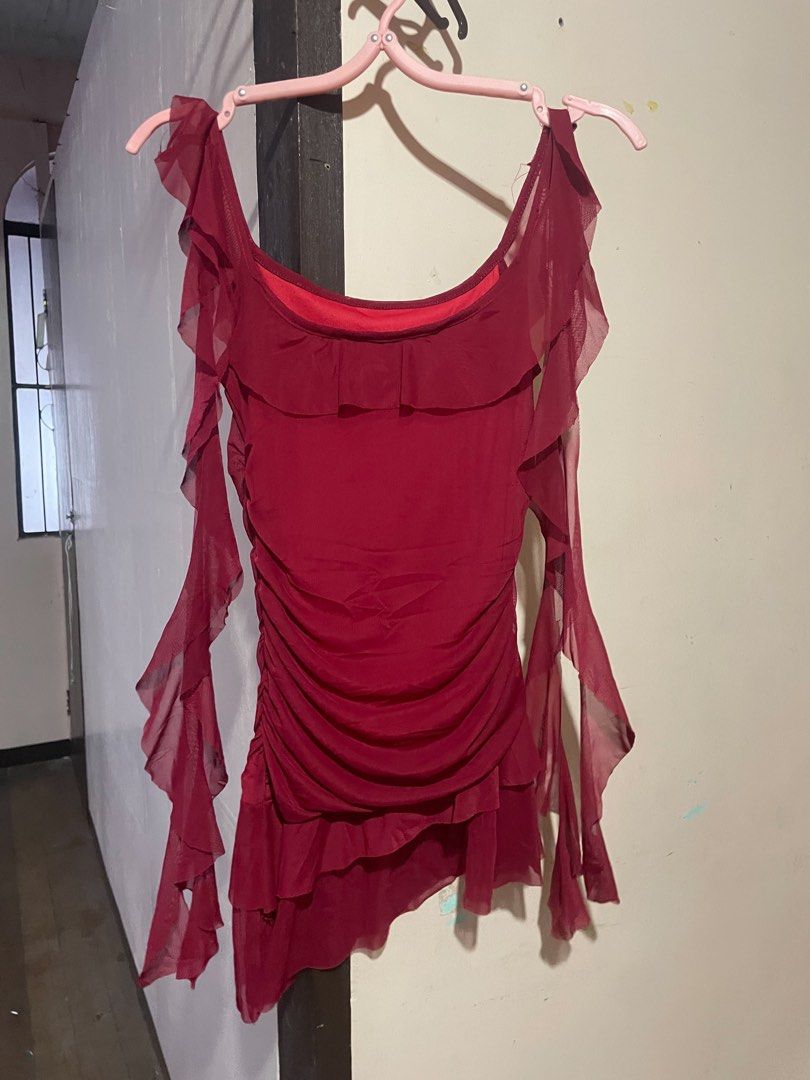 Red Mesh Ruffle Sleeve Dress (Category: Blouses) located in Balagtas. Submitted by sabrinacarpenteroww (Listing ID 1460783966, Image 3). Description: - Size Small on tag - Used on photoshoot only.