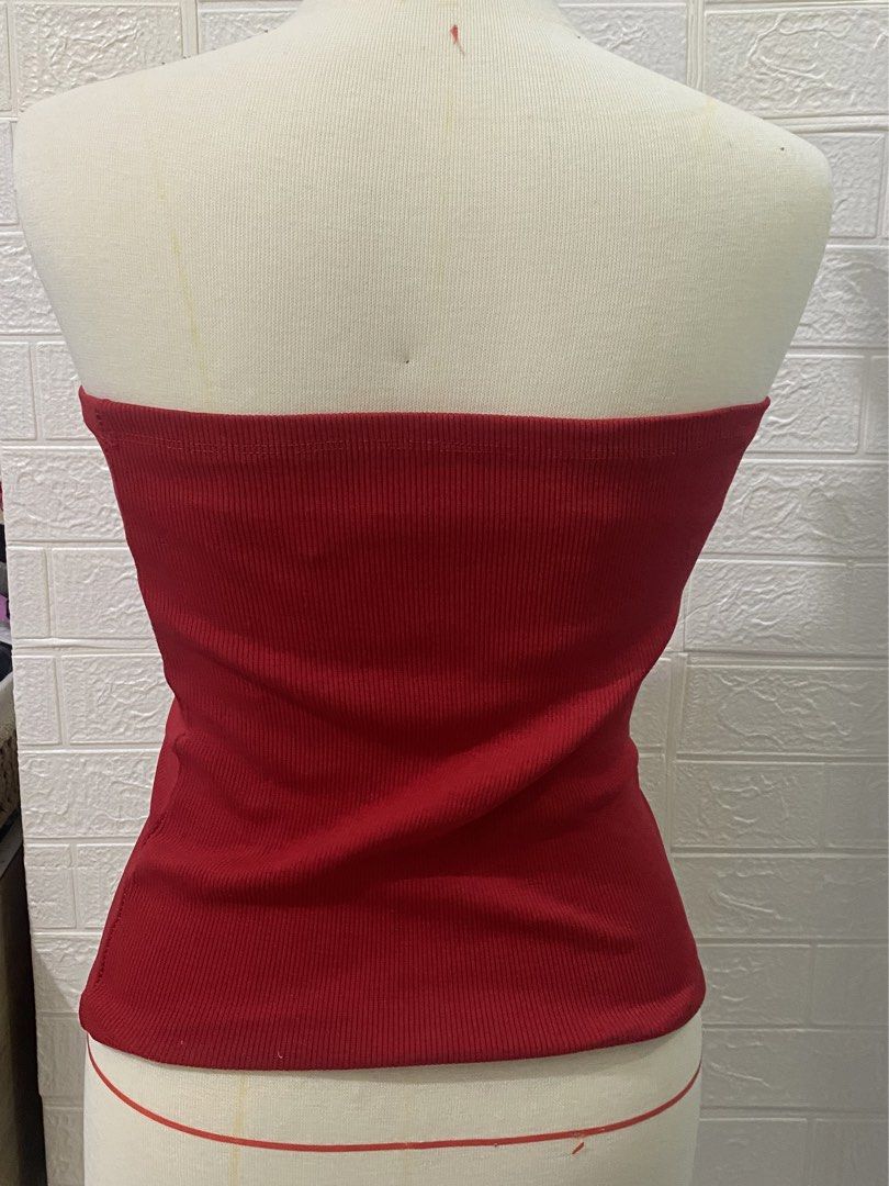 Red tube top (Category: Sleeveless) located in Manila. Submitted by junsakura (Listing ID 1460857305, Image 2). Description: Size M-L Like new! No issues Lalamove or meetup taft.