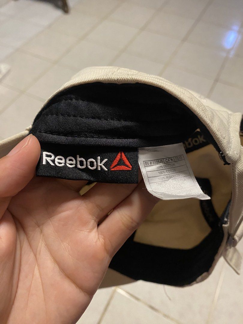 Reebok Cap (Category: Caps & Hats) located in Aroroy. Submitted by derz.archive (Listing ID 1460756014, Image 3). Description: COLOR RATE: 9/10 ISSUE: NEED REBLOCK CONDTION: VERY GOOD .